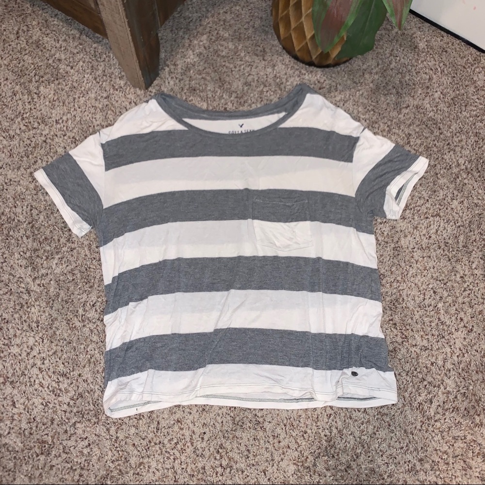 American Eagle Short Sleeve Tee